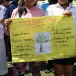 Estudiantes ayudaron a reforestar avenida Tavella